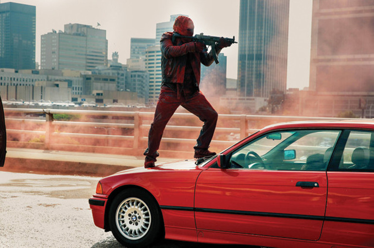 Kuyularda ışıksızım...