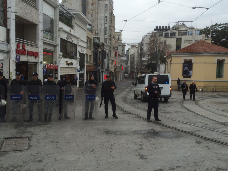 SON DAKİKA: İstanbul İstiklal Caddesinde patlama meydana geldi