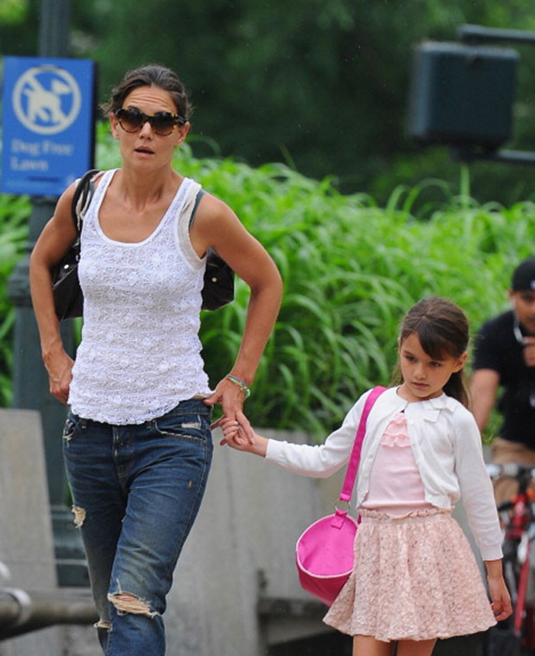 Suri Cruise müzik öğretmenini işten çıkarmış