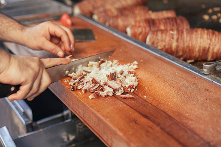 Sakatat, kültür düzeyinin göstergesidir