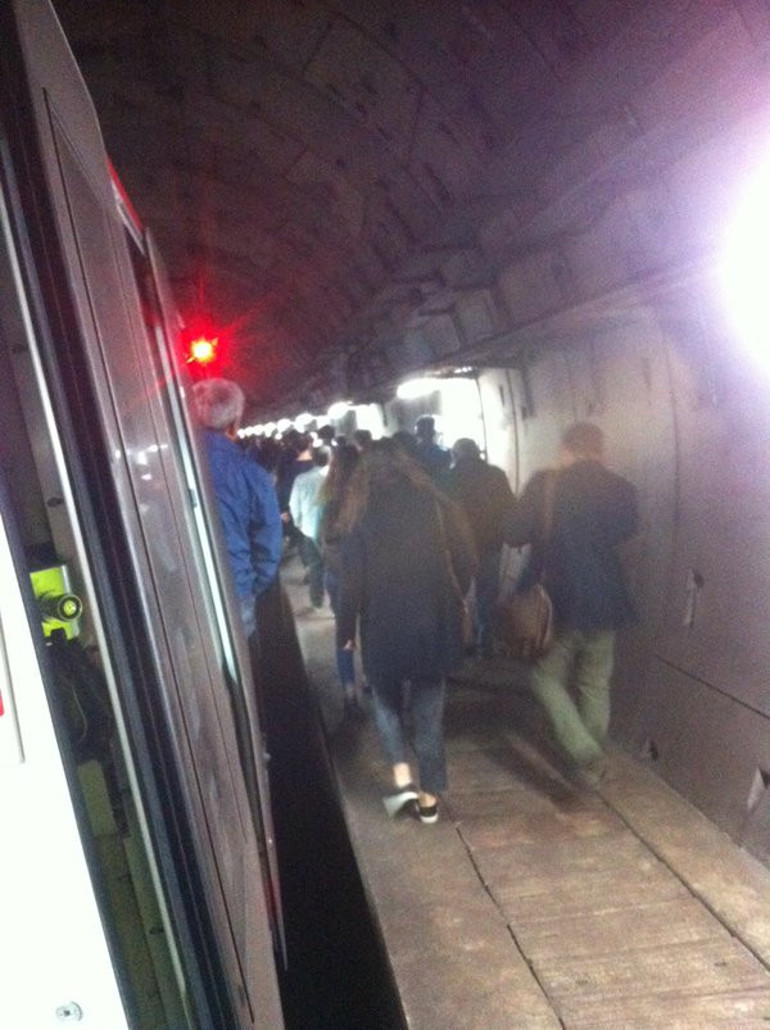 Marmaray'da büyük kriz! Seferler durduruldu - Resim: 1