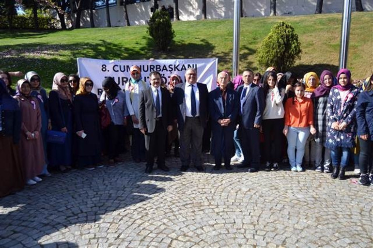 8. Cumhurbaşkanı Özal, kabri başında anıldı