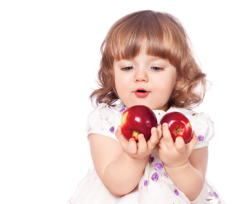 Çocuğunuza yemek yedirirken bunları yapmayın