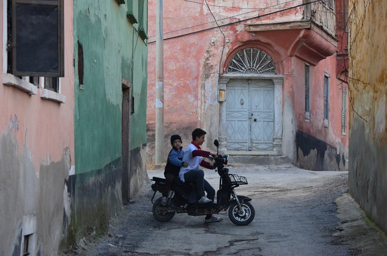 Bir dünya kapısı: Kula (Manisa)