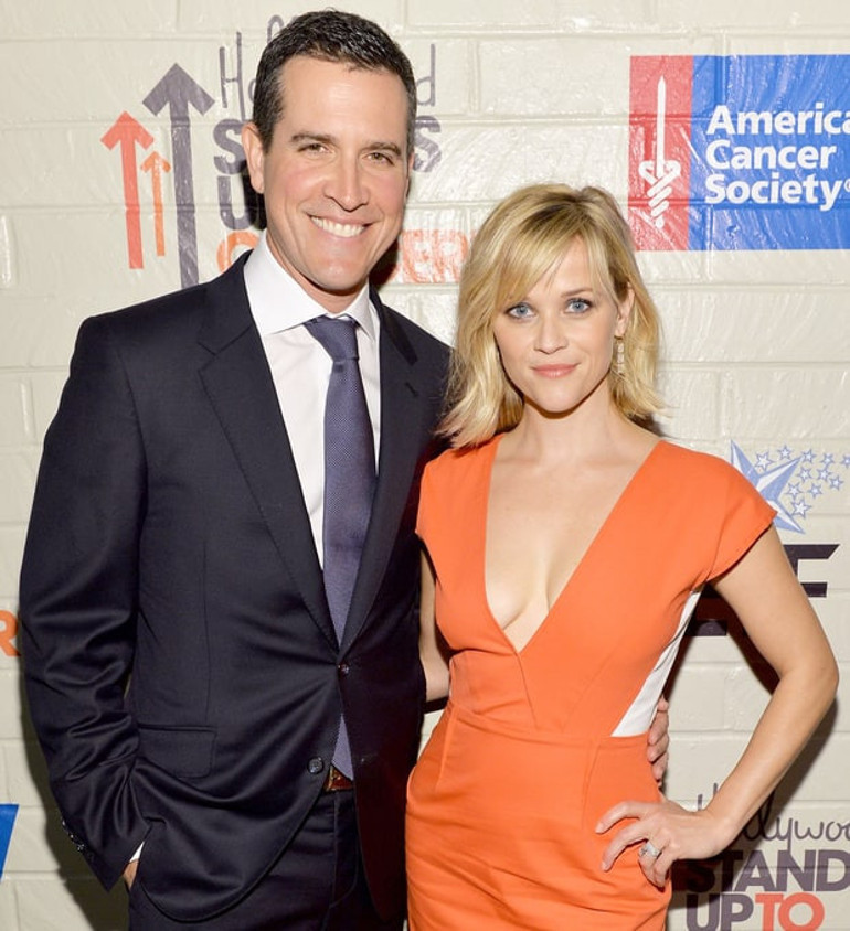 Ünlülerin ünlü olmayan eşleri