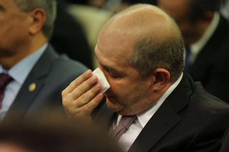 Davutoğlu konuşurken onlar hüngür hüngür ağladı! - Resim: 1