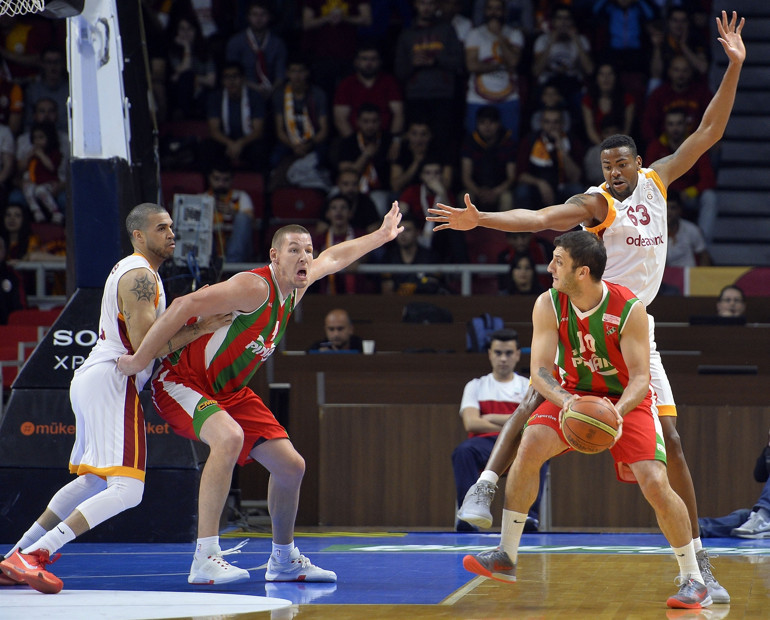 Galatasaray 77-62 Pınar Karşıyaka