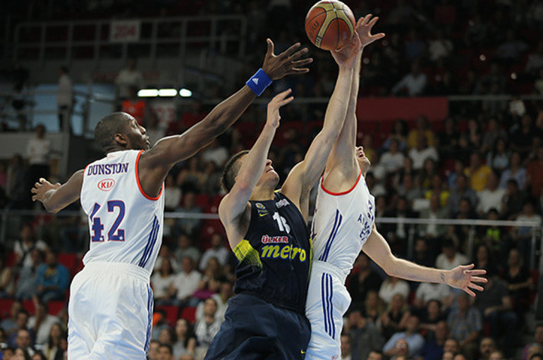 Anadolu Efes 80-72 Fenerbahçe