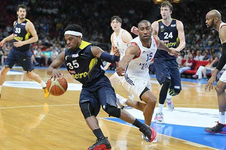 Anadolu Efes 80-72 Fenerbahçe