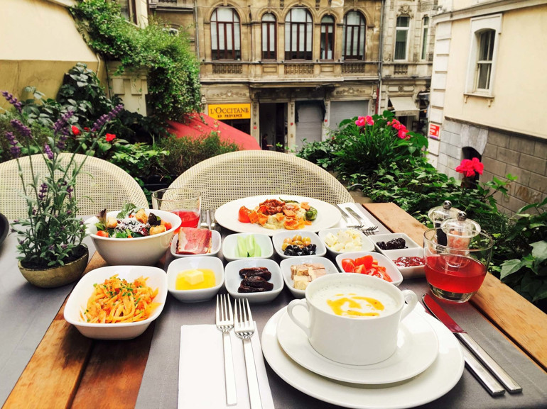 Taksimde iftar yapabileceğiniz 9 restoran