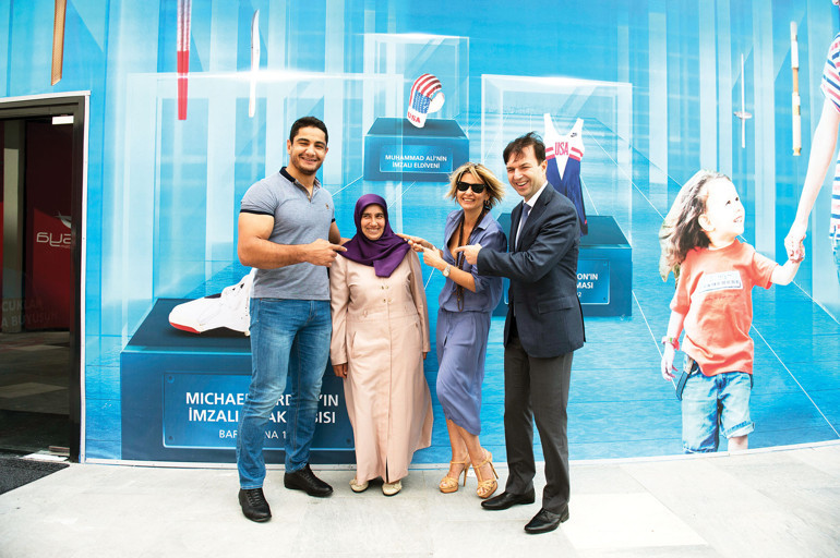 Her başarılı sporcunun arkasında güçlü bir anne var