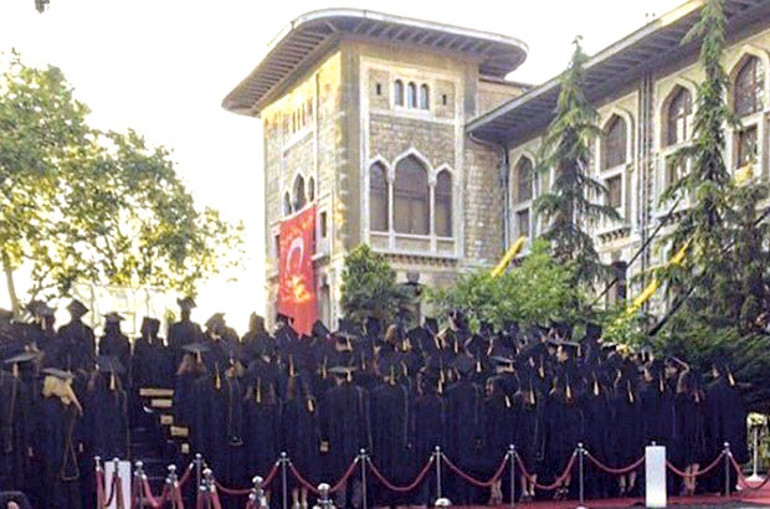 Gençlik başımda duman, ilk protestom ilk heyecan...