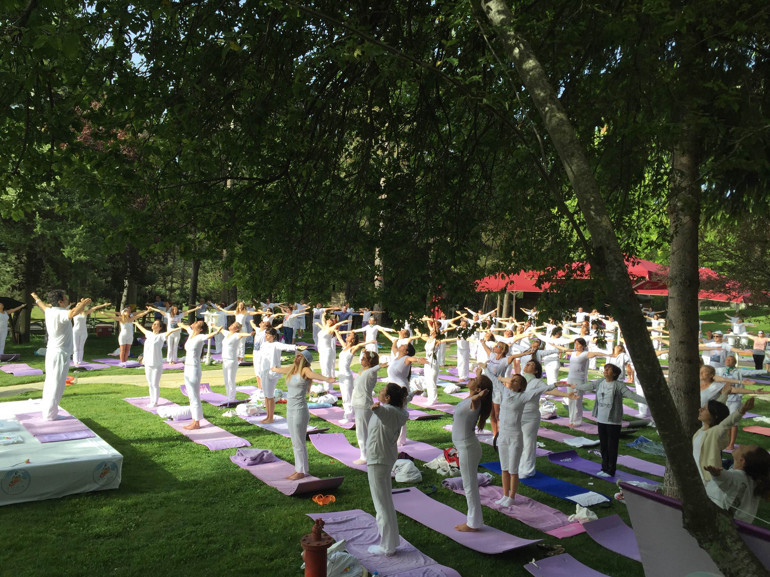 Yoga Festivalinde yaşamı kutla