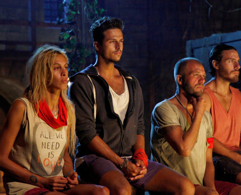 Ne yapayım sevgilim telefonuma bakıyorsa