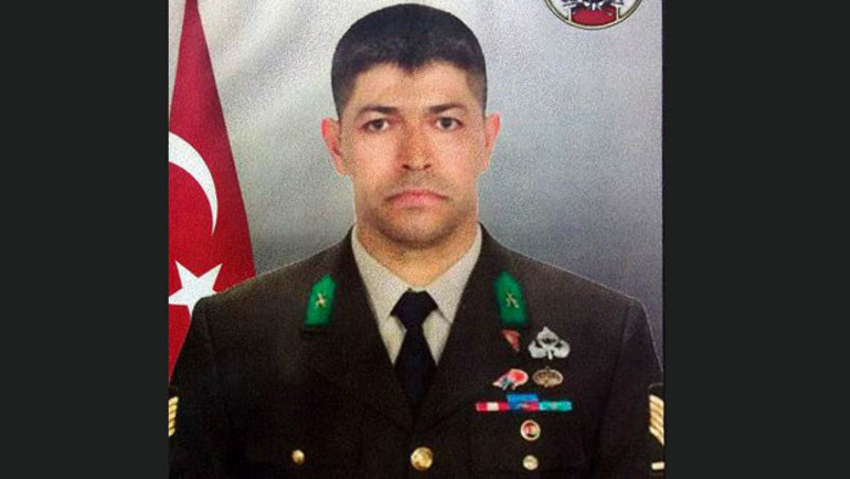 Şehit Halisdemir'in kanı silinmedi! - Resim: 0