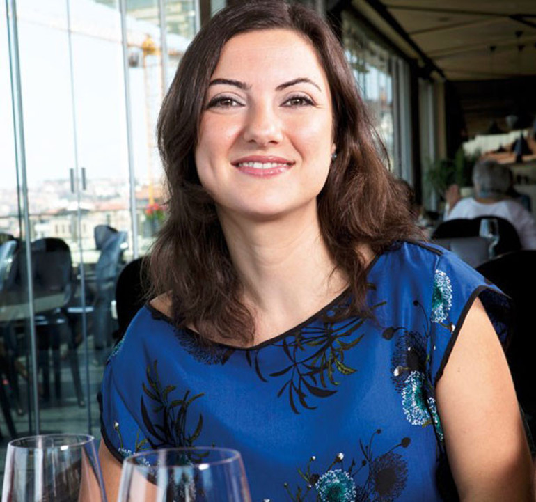 İzmir konserini iptal eden Joan Baezin sözleri gerilim yarattı