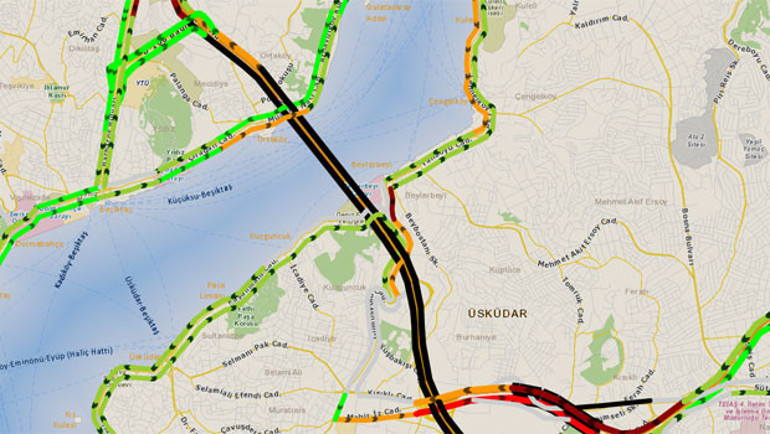Vatandaşlar darbe girişimine karşı Boğaziçi Köprüsünde