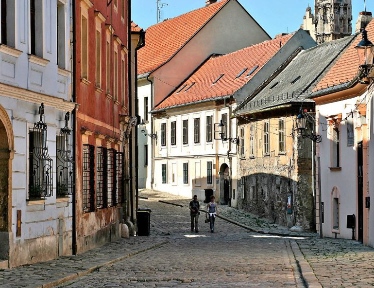 Tunanın İncisi: Bratislava