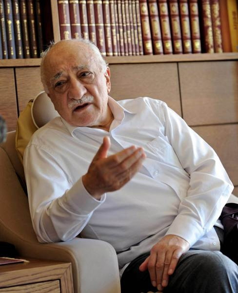 Prof Dr. Hakan Yavuz: Cemaatçiler savaşı kaybetmiş Naziler gibi Hoca’ya karşı isyan var