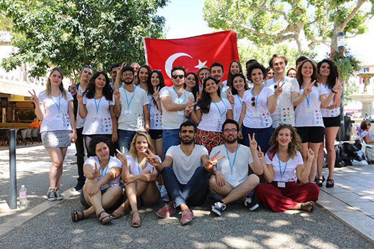 Bu koroyu dinledikçe insan sesine âşık olacaksınız