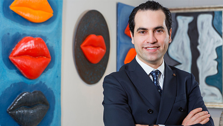 15 dakikada göğüs ve burun estetiği