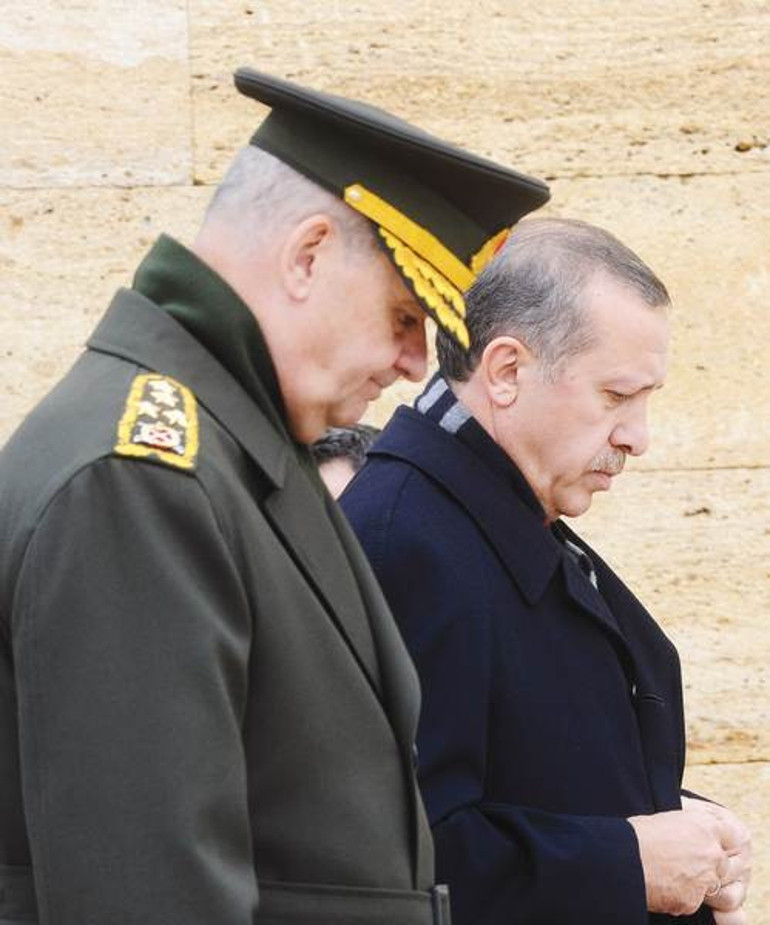 İlker Başbuğ: Şimdi de asker üzerinde sivil vesayet mi kuruluyor