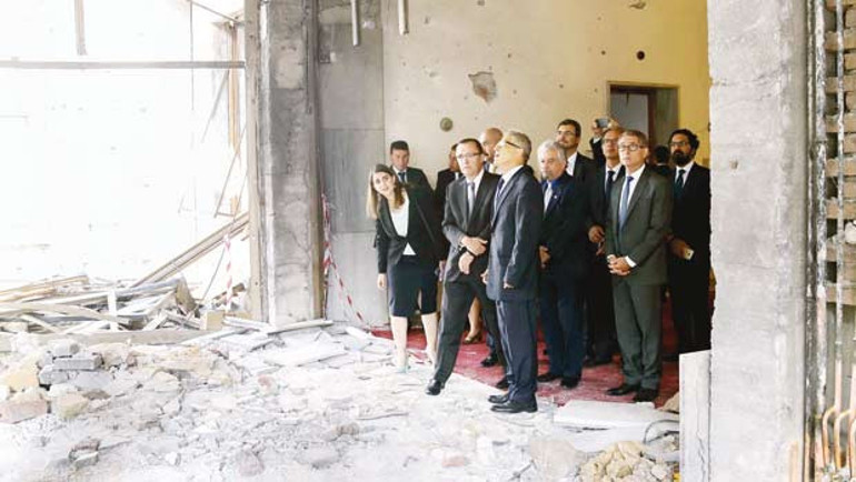 Türkler darbeye karşı dünyaya örnek oldu