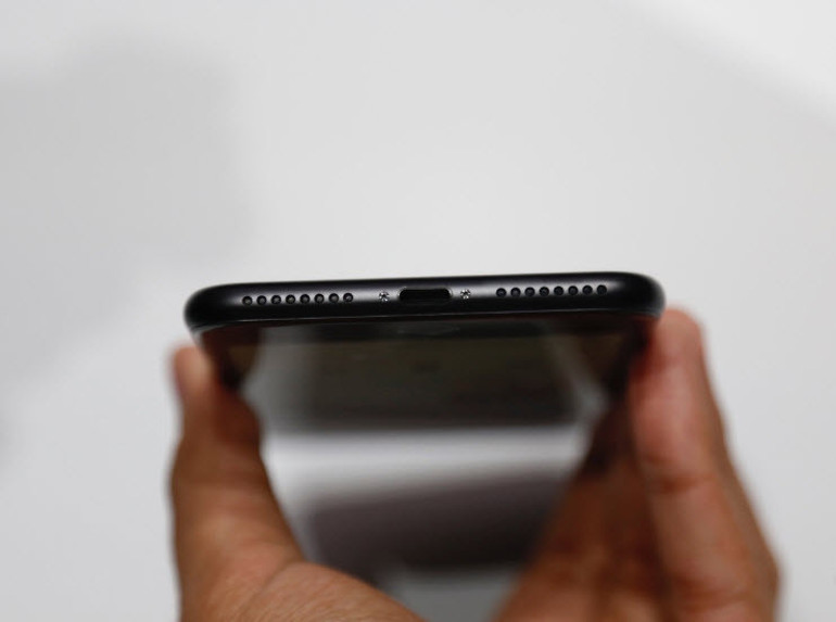 iPhone 7, iPhone 7 Plus'ın tüm özellikleri ve Türkiye fiyatı belli