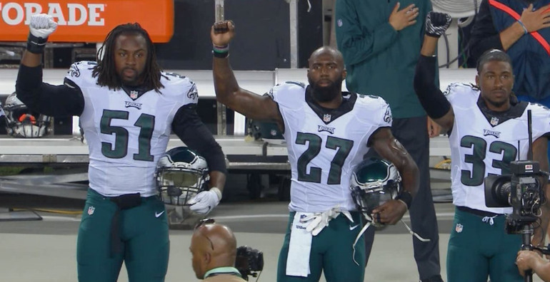 NFL’de ırkçılığa ve ayrımcılığa karşı ‘ulusal marş’ protestosu dalga dalga yayılıyor