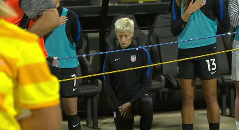 NFL’de ırkçılığa ve ayrımcılığa karşı ‘ulusal marş’ protestosu dalga dalga yayılıyor