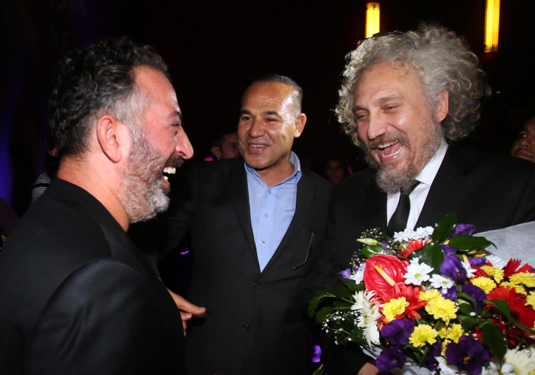 Cem Yılmaz olduğuma bir türlü inandıramadım