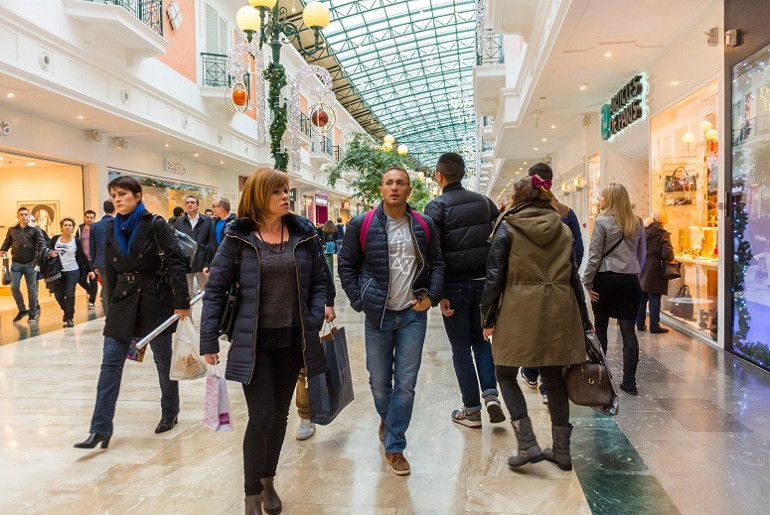 Parisin ekonomik alışveriş durakları