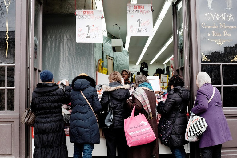 Parisin ekonomik alışveriş durakları