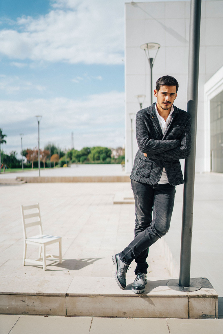 Kaslarıyla değil oyunculuğuyla gündeme gelen adam: Caner Şahin