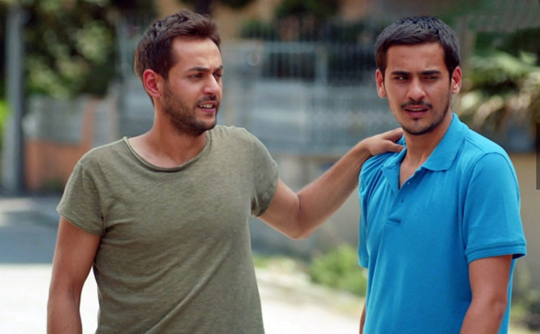 Kaslarıyla değil oyunculuğuyla gündeme gelen adam: Caner Şahin