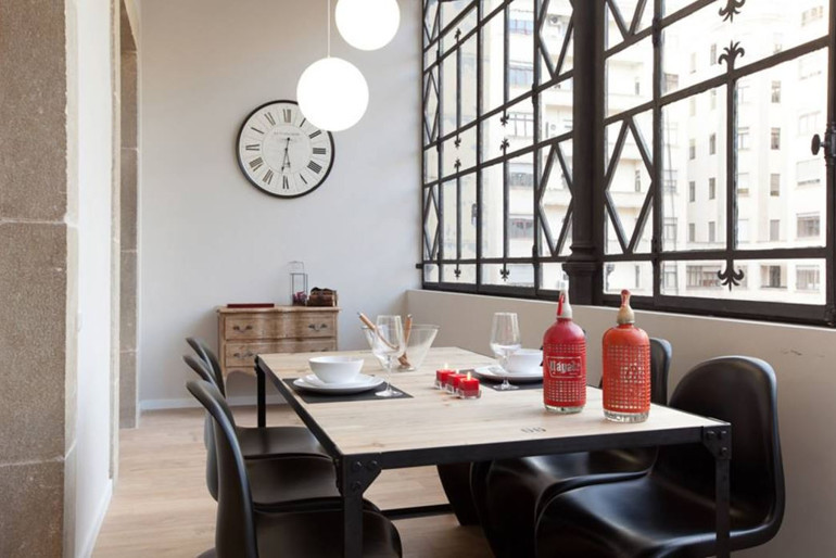 Birbirinden şık ve iddialı 8 yemek odası takımı