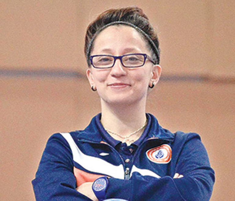 Gülben Ergen yazdı: Başörtümle değil, başarılarımla ilgilensinler