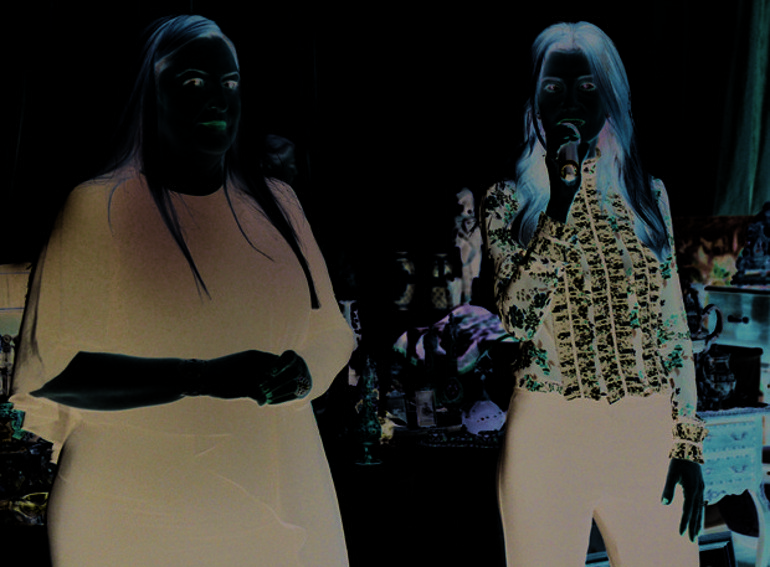 Tuba İnci Küpeli Kız oldu