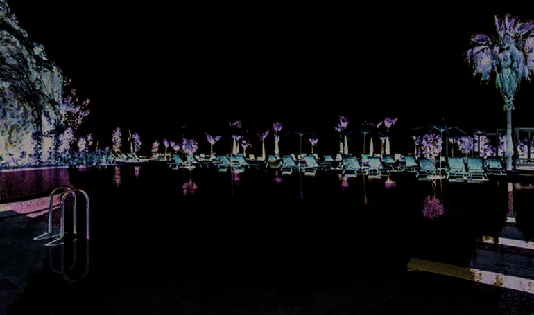 Tuba İnci Küpeli Kız oldu