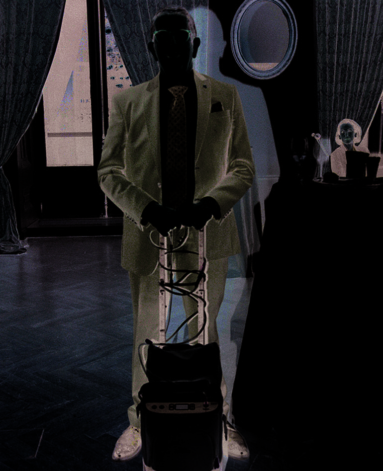 Tuba İnci Küpeli Kız oldu