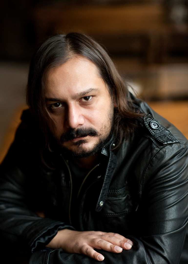 Emrah Serbes: Bazen delirmek de çare değil