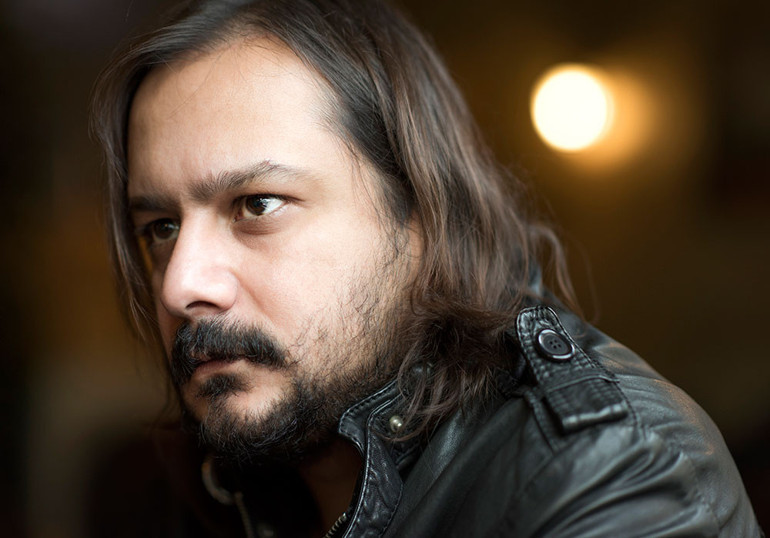 Emrah Serbes: Bazen delirmek de çare değil