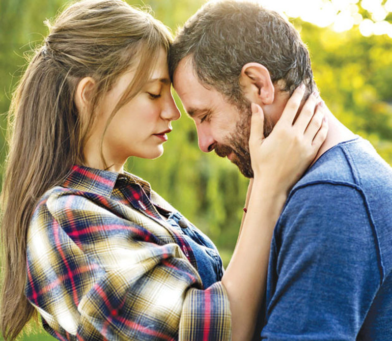 Yaşarken anonim olduk iyi mi