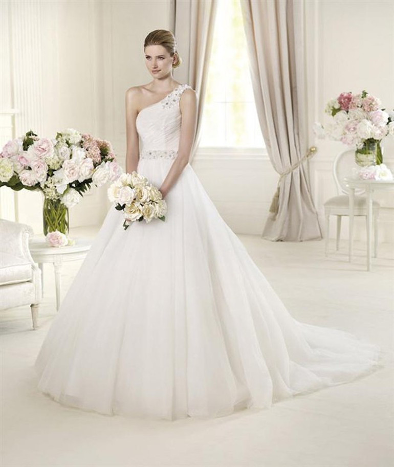 Prenses gelinlikler ile en güzel gelin siz olun