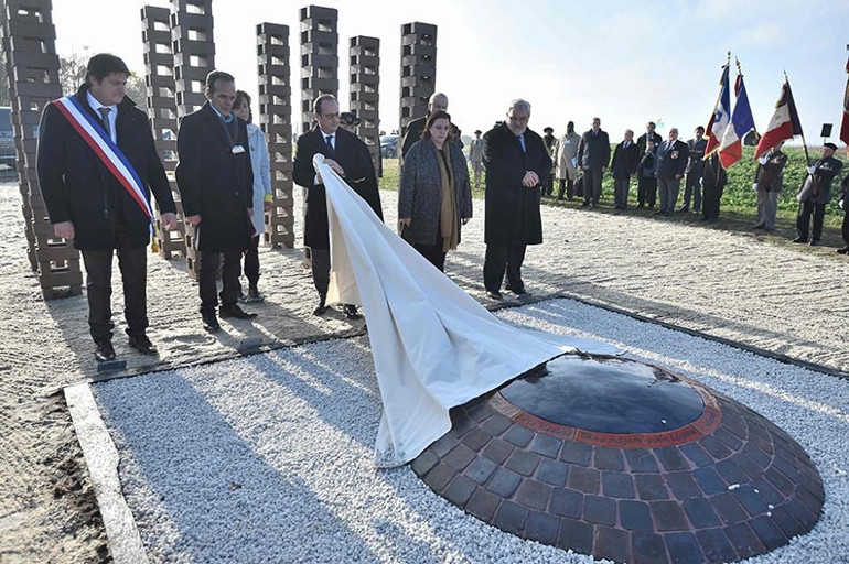 Fransa Romanlardan özür diledi