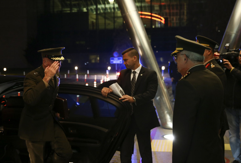 Akar ile Dunford Suriye ve Irakı görüştü