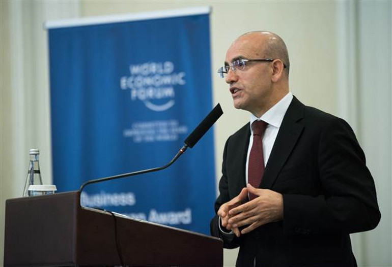 Şarık Tara’ya Dünya Ekonomik Forumu’ndan Ödül