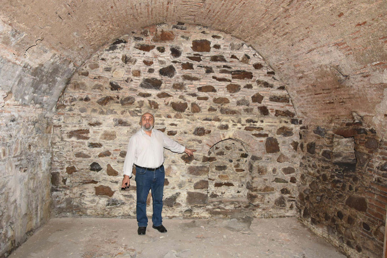 Tarihi tonozlu yapının sırrı araştırılacak