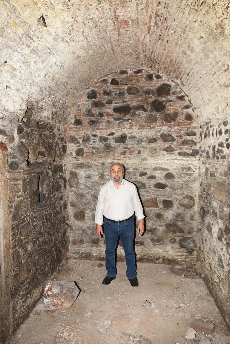 Tarihi tonozlu yapının sırrı araştırılacak