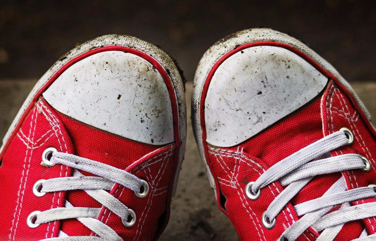 Spor ayakkabılarınızı nasıl temizlemelisiniz
